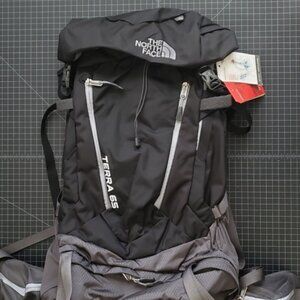 THE NORTH FACE TERRA 65 -TNF BLACK / ASPHALT GREY